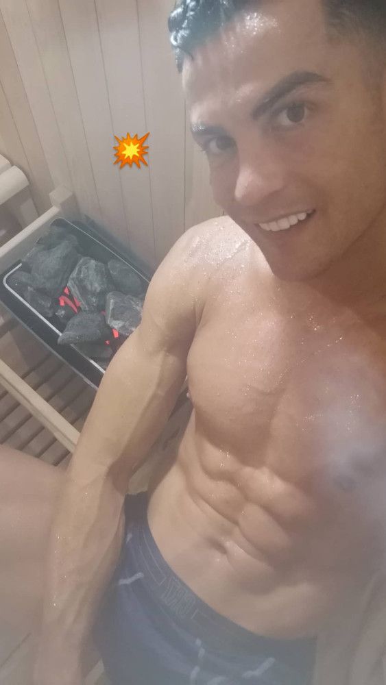 男人扒开美女狂揉电影